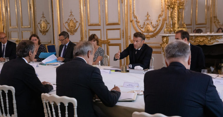 <b> Le Conseil de défense « énergétique » et la persistance anachronique du présidentialisme </b> </br> </br> Par Thibault Desmoulins