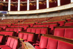 <b> Le Parlement en veilleur d’ombres. Brèves remarques sur le renforcement du contrôle parlementaire en période d’expédition des affaires courantes </b> </br></br> Par Antoine Carpentier