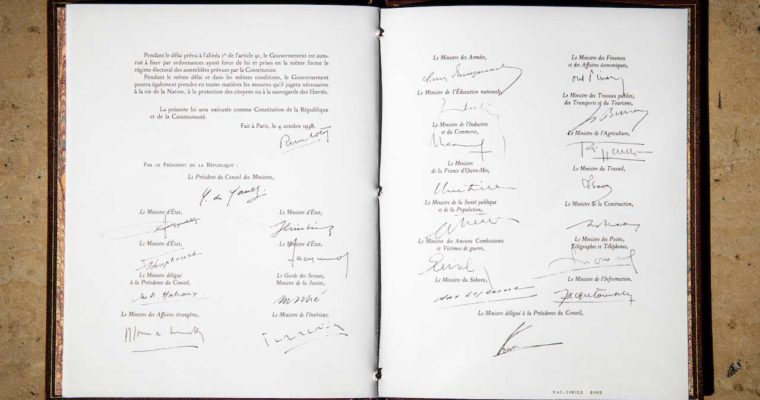 <b> La Constitution française du 4 octobre 1958 a soixante-cinq ans : l’inscription de la Ve République dans la longue durée constitutionnelle </b> </br> </br> Par Jacky Hummel
