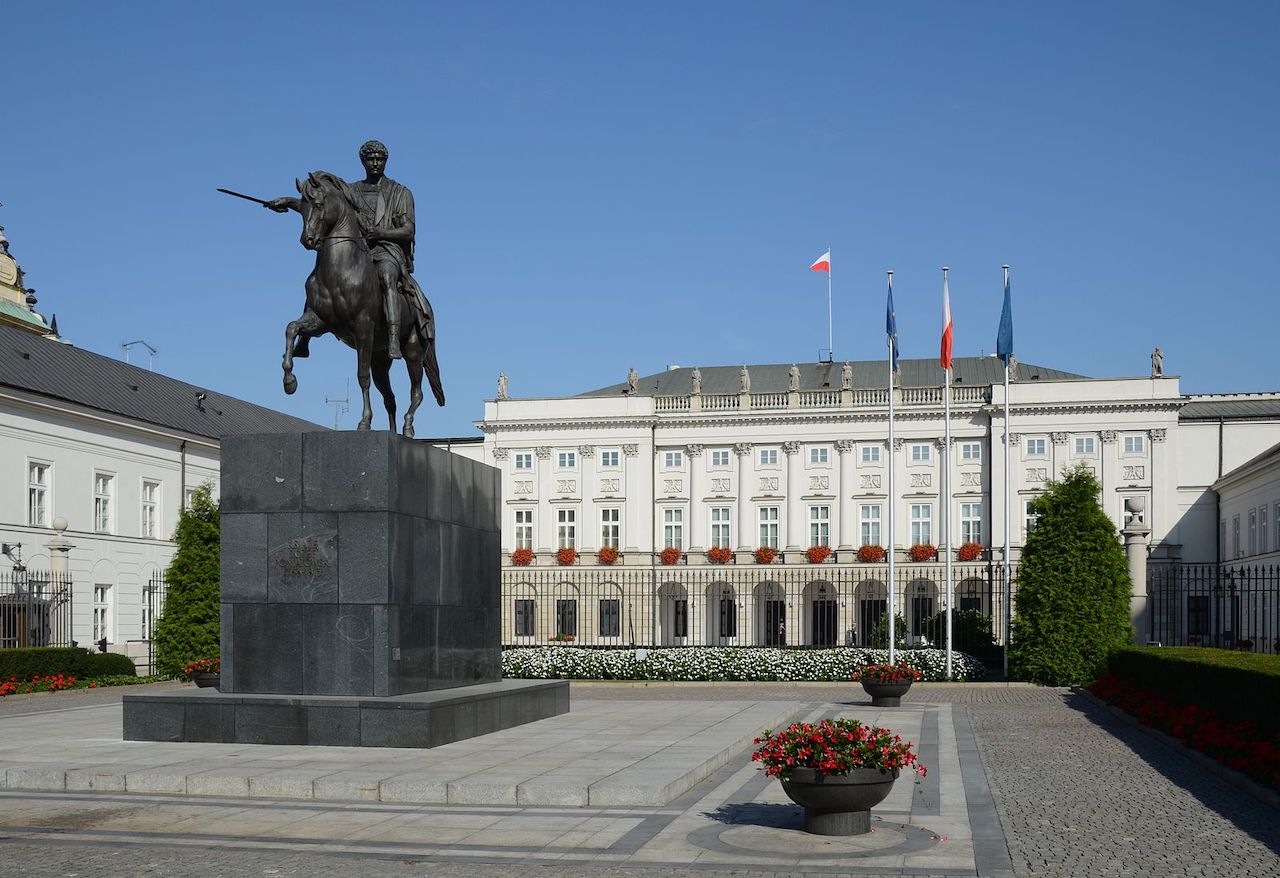 <b> L’élection présidentielle en Pologne (2025) : la force du droit ou le droit de la force ? </b> </br> </br> Par Dorota Dakowska