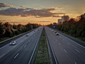 <b> Est-il raisonnable pour un juge de remettre en cause un projet déjà largement entamé ? À propos de l’argument du gaspillage et de l’État de droit </b> </br> </br> Par Jean-Baptiste Guyonnet