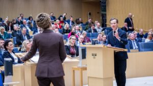 <b> Comment tisser des compromis en période de gouvernement minoritaire ? Quelques leçons des pays scandinaves pour la France </b> </br></br> Par Dounia Fagnen Barr